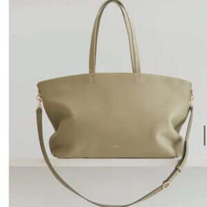 Cuyana Classic Easy Zipper Tote Sage Light Green Bag